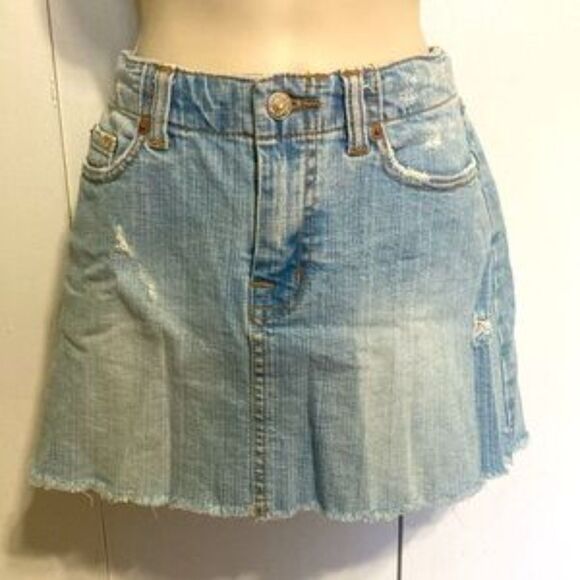 FOREVER 21 Distressed Frayed Mini Denim Skirt Womens Waist 29 inch Medium - Picture 4 of 15